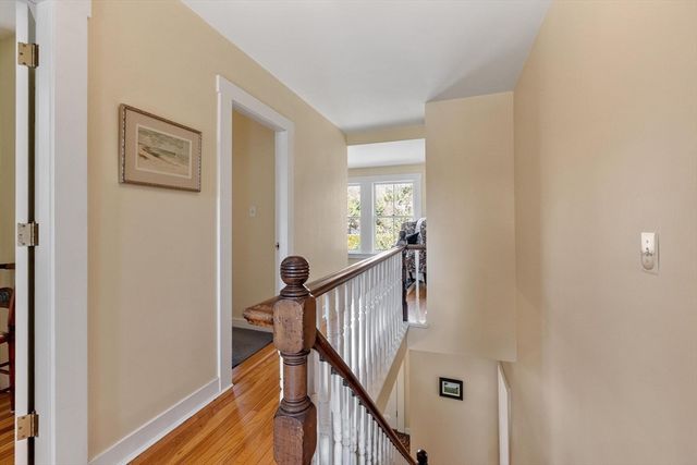 521 Barretts Mill Rd, Concord, MA 01742