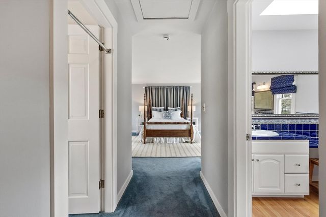 521 Barretts Mill Rd, Concord, MA 01742