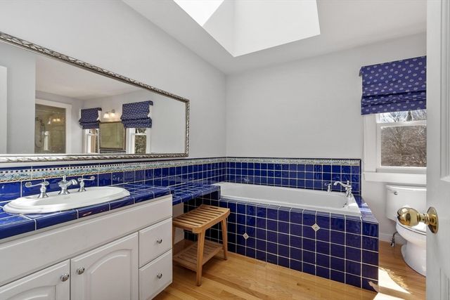 521 Barretts Mill Rd, Concord, MA 01742