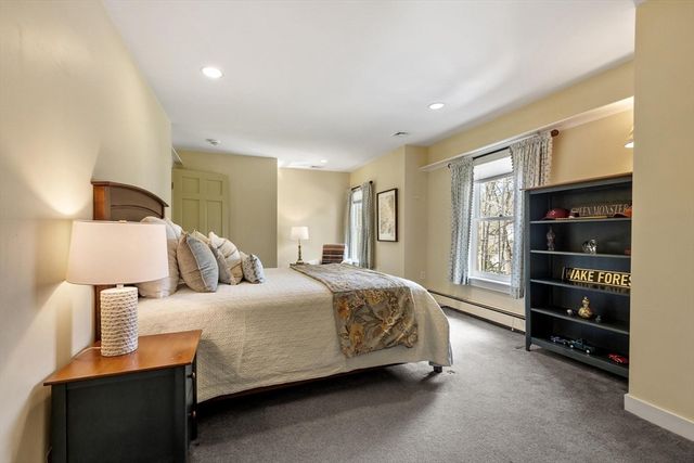 521 Barretts Mill Rd, Concord, MA 01742