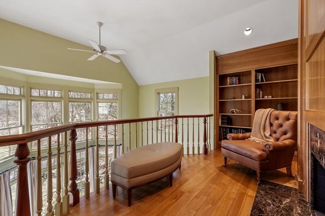 521 Barretts Mill Rd, Concord, MA 01742