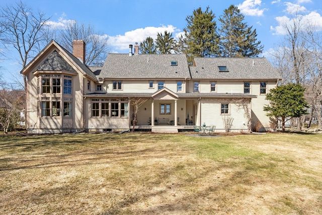 521 Barretts Mill Rd, Concord, MA 01742