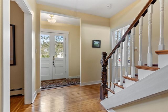 521 Barretts Mill Rd, Concord, MA 01742