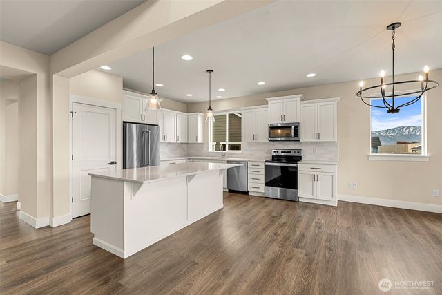 2079 Legacy Place SE, East Wenatchee, WA 98802