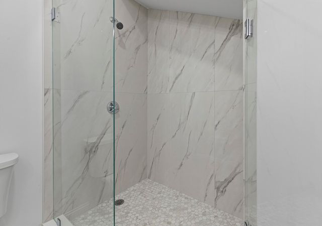 6 Hillside Rd, Northborough, MA 01532