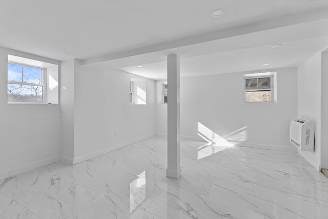 6 Hillside Rd, Northborough, MA 01532