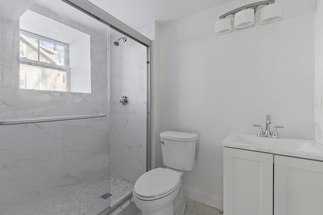 6 Hillside Rd, Northborough, MA 01532