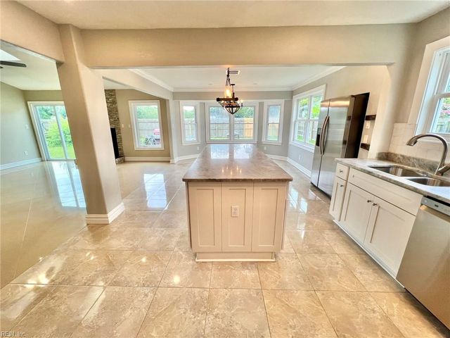 1296 Warner Hall DR, Virginia Beach, VA 23454