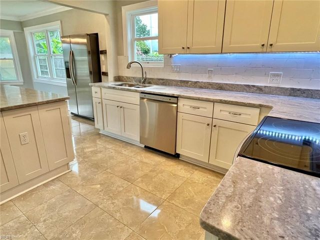 1296 Warner Hall DR, Virginia Beach, VA 23454