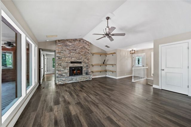 9641 Brittany Lane, Rogers, AR 72756
