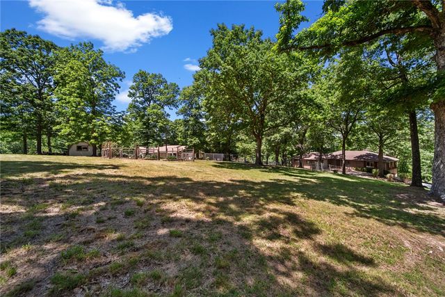 9641 Brittany Lane, Rogers, AR 72756
