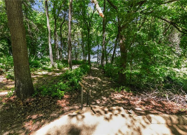 9641 Brittany Lane, Rogers, AR 72756
