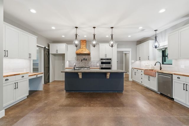 1030 Cadron Settlement Lane, Conway, AR 72034