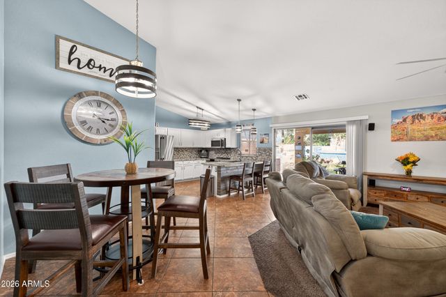 653 S ESMERALDA --, Mesa, AZ 85208