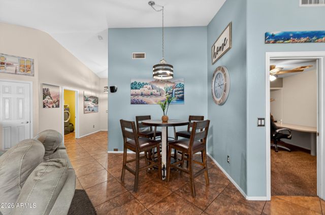 653 S ESMERALDA --, Mesa, AZ 85208