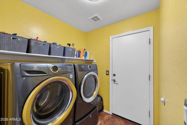 653 S ESMERALDA --, Mesa, AZ 85208
