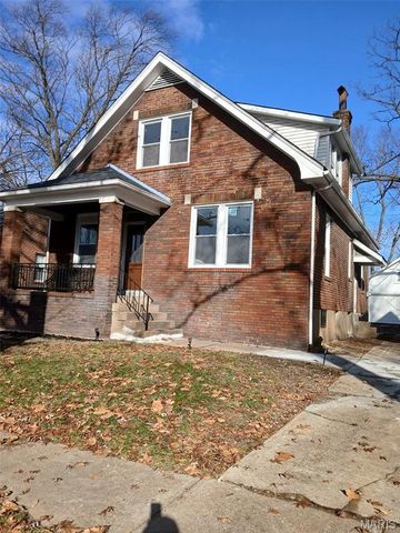 7429 Warner Avenue, St Louis, MO 63117