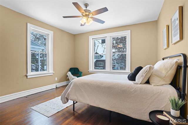 7429 Warner Avenue, St Louis, MO 63117