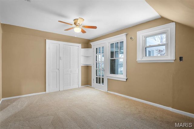 7429 Warner Avenue, St Louis, MO 63117