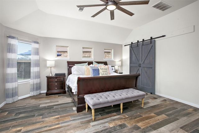 3037 Broadhaven Drive, Texas City, TX 77568