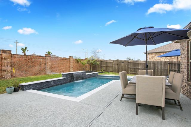 3037 Broadhaven Drive, Texas City, TX 77568