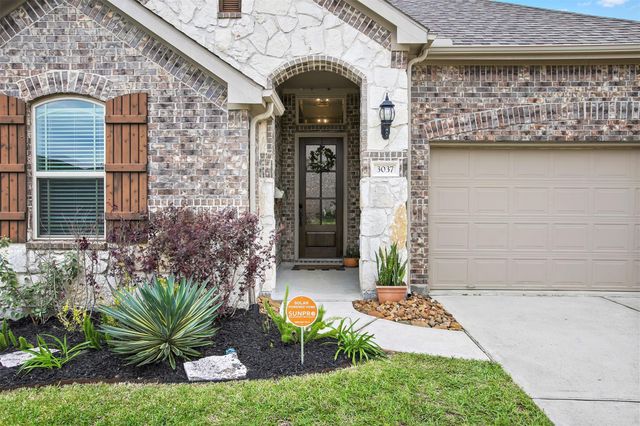 3037 Broadhaven Drive, Texas City, TX 77568