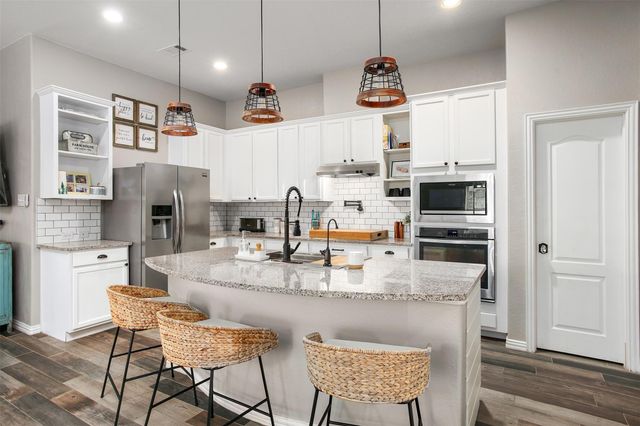 3037 Broadhaven Drive, Texas City, TX 77568