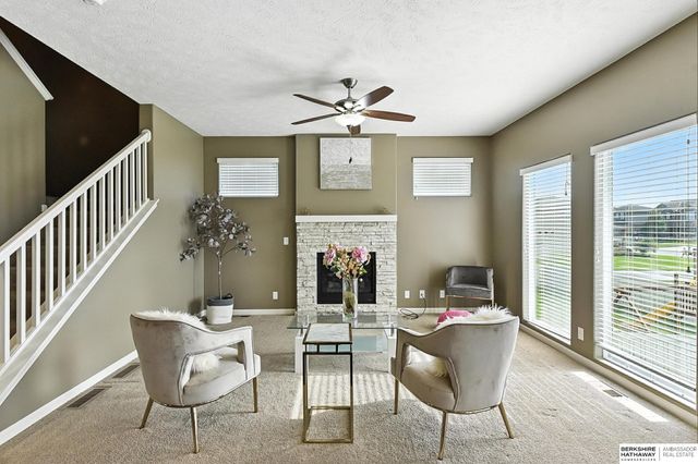 8620 S 168th Avenue, Omaha, NE 68136