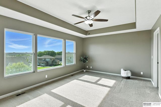 8620 S 168th Avenue, Omaha, NE 68136