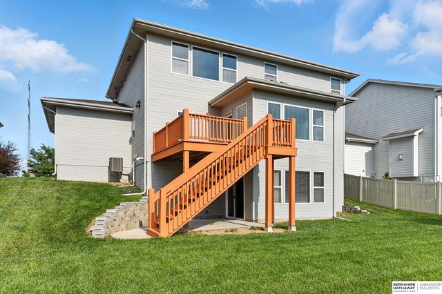 8620 S 168th Avenue, Omaha, NE 68136