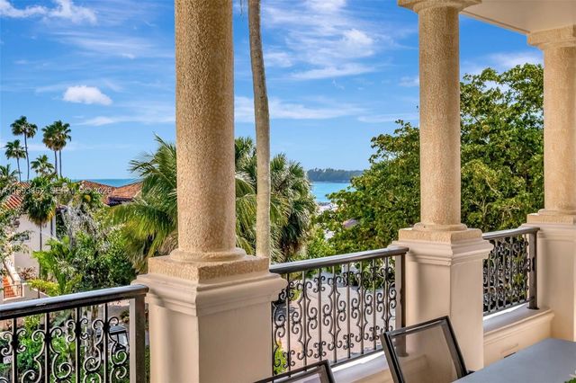 19136 Fisher Island Drive 19136, Miami Beach, FL 33109