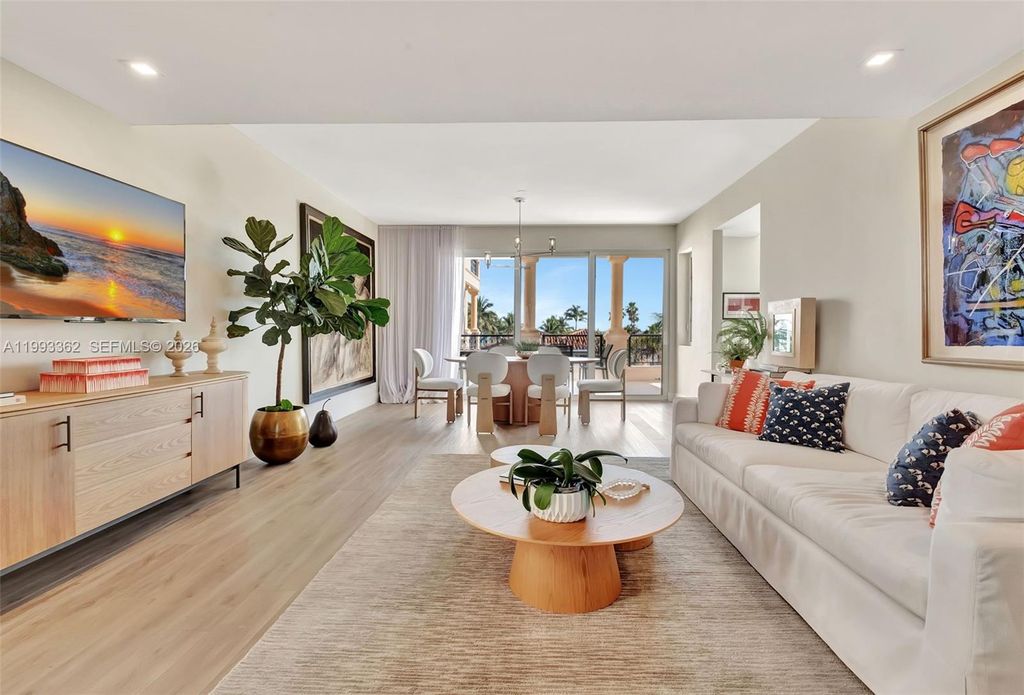 19136 Fisher Island Drive 19136, Miami Beach, FL 33109