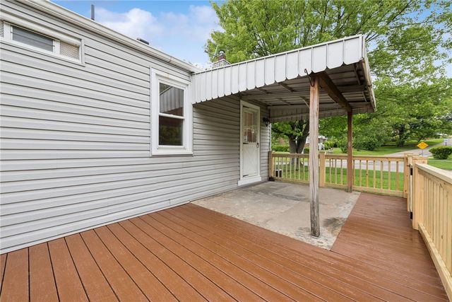 528 CEDARHURST DR, N Versailles, PA 15137