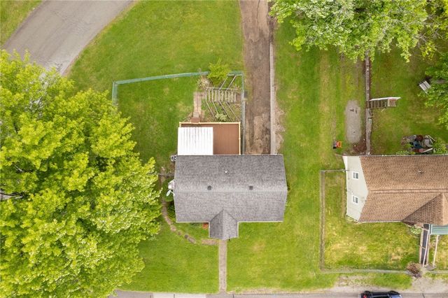 528 CEDARHURST DR, N Versailles, PA 15137