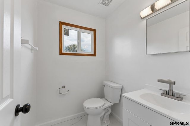 3468 Fowler Circle, Omaha, NE 68112