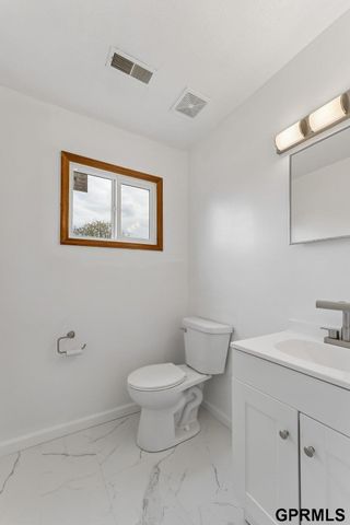 3468 Fowler Circle, Omaha, NE 68112