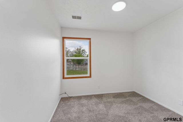 3468 Fowler Circle, Omaha, NE 68112