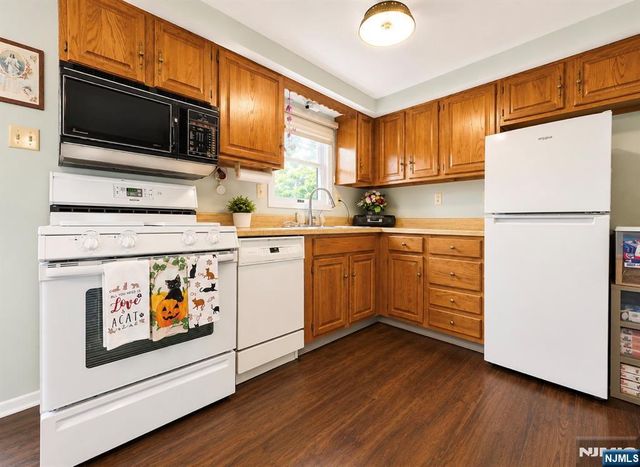 453 Liberty Street 12, Little Ferry, NJ 07643