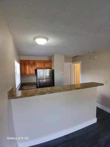 4117 Riverside Drive, Coral Springs, FL 33065