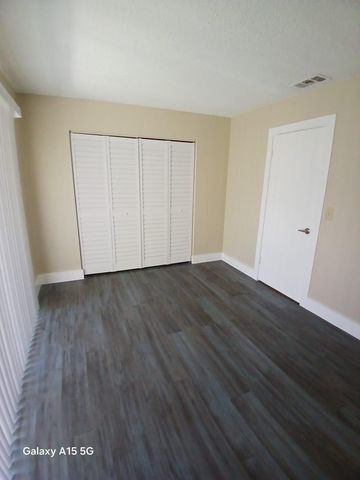 4117 Riverside Drive, Coral Springs, FL 33065