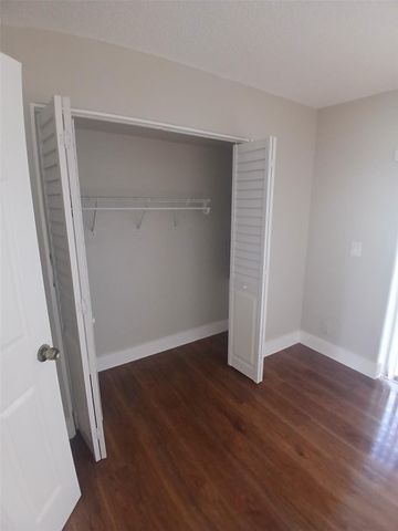4117 Riverside Drive, Coral Springs, FL 33065