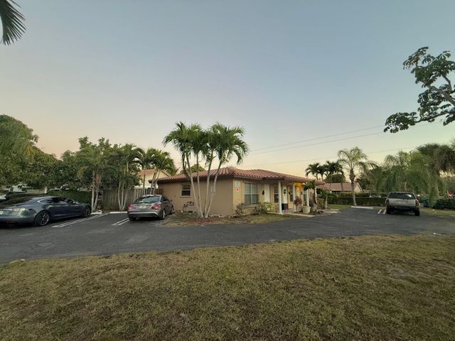 4117 Riverside Drive, Coral Springs, FL 33065