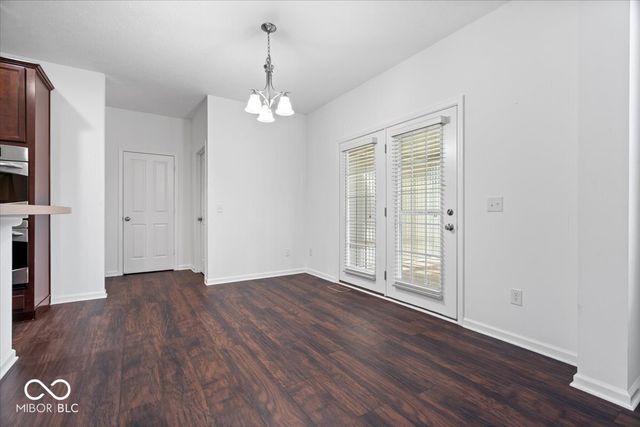 6406 Concord Drive, Zionsville, IN 46077