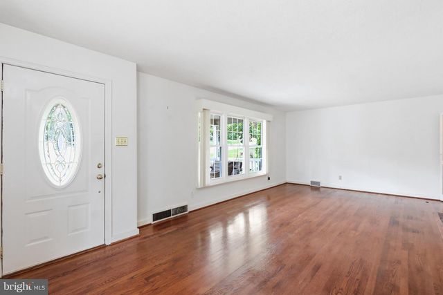 18820 ROLLING RD, Hagerstown, MD 21742