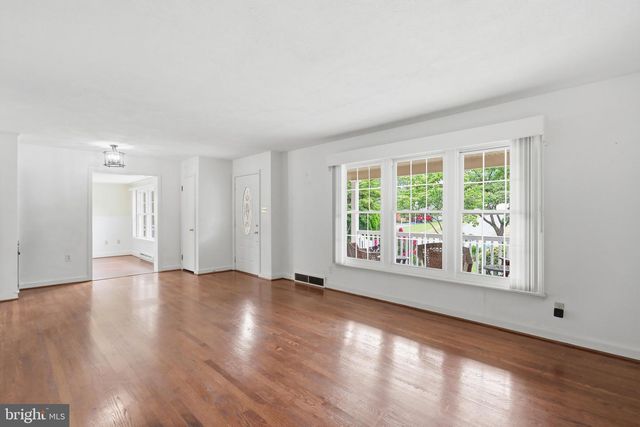 18820 ROLLING RD, Hagerstown, MD 21742