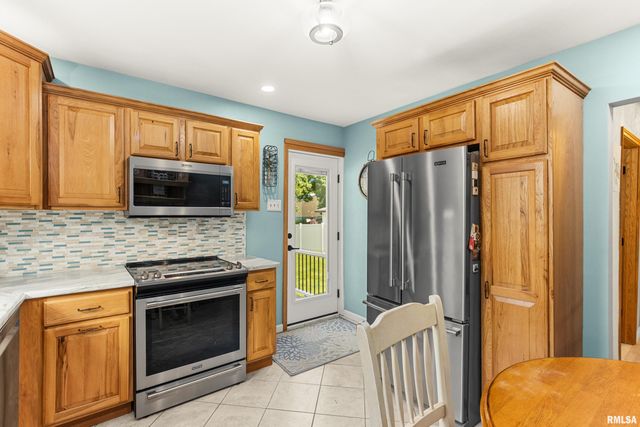 1618 N MOODY Court, Peoria, IL 61604