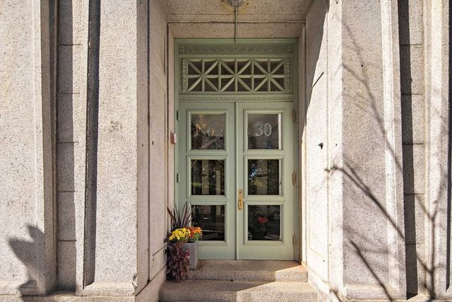 30 Monument Sq 104, Boston, MA 02129