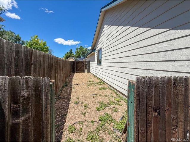 1617 24th Avenue, Longmont, CO 80501