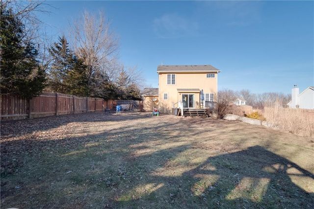 410 Myers Drive, Tonganoxie, KS 66086