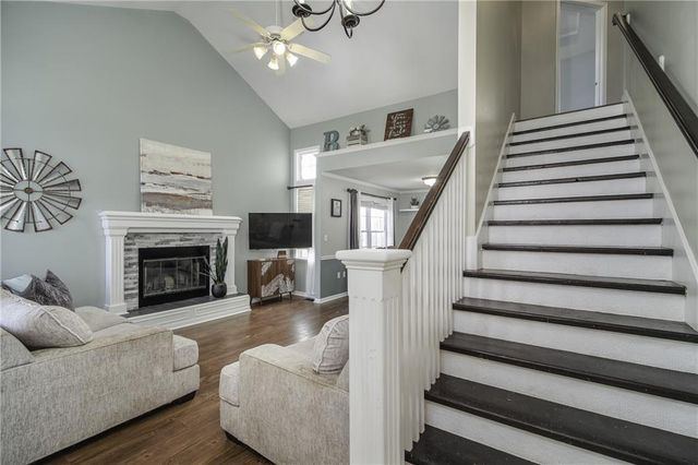 410 Myers Drive, Tonganoxie, KS 66086